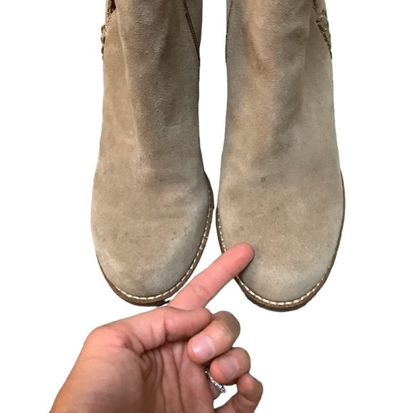 LUCKY BRAND Tan Wedge Side Zip Almond Toe Bootie-Size 8.5 - Picture 6 of 9